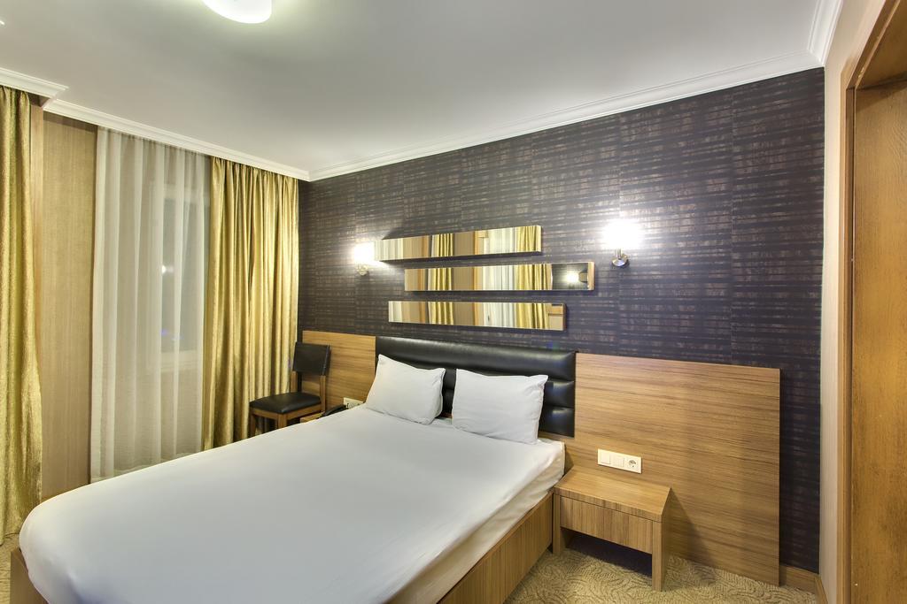 Antroyal Hotel Antalya Extérieur photo