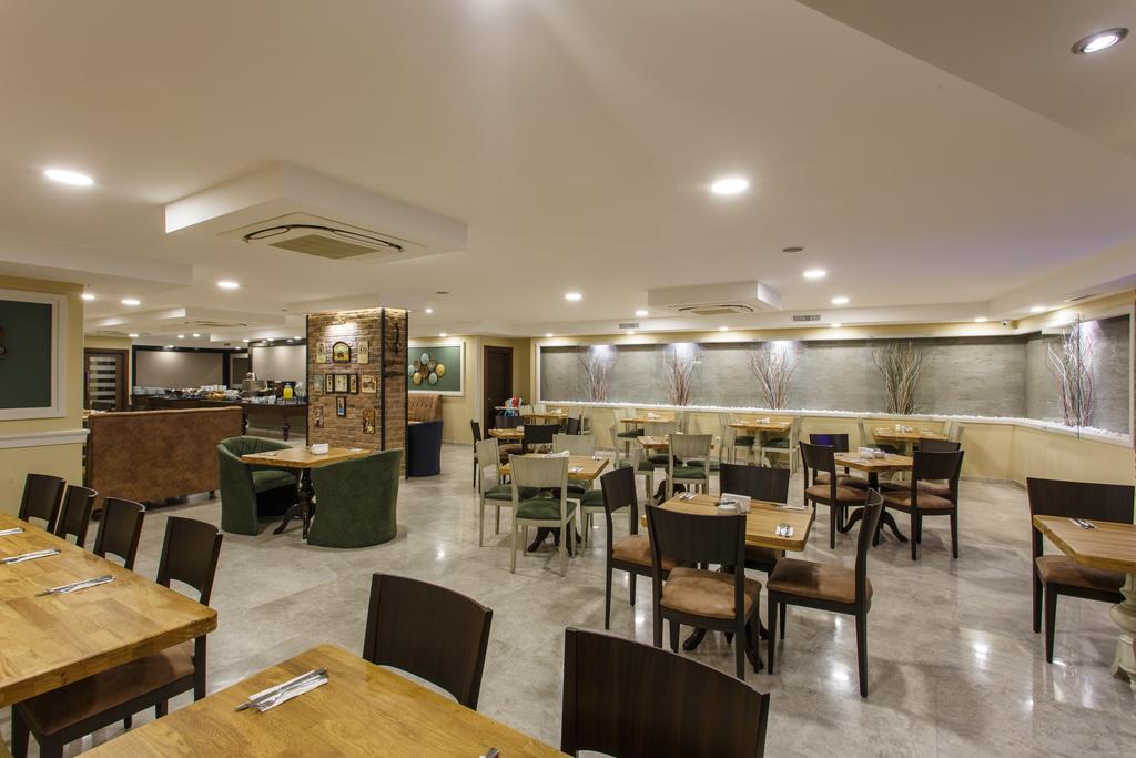 Antroyal Hotel Antalya Extérieur photo
