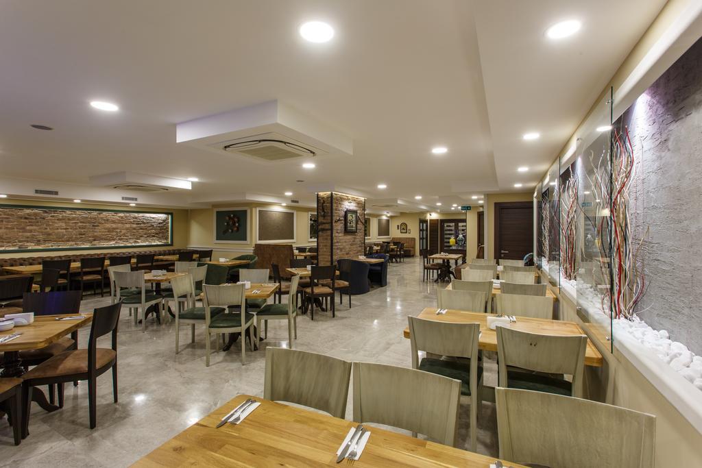 Antroyal Hotel Antalya Extérieur photo