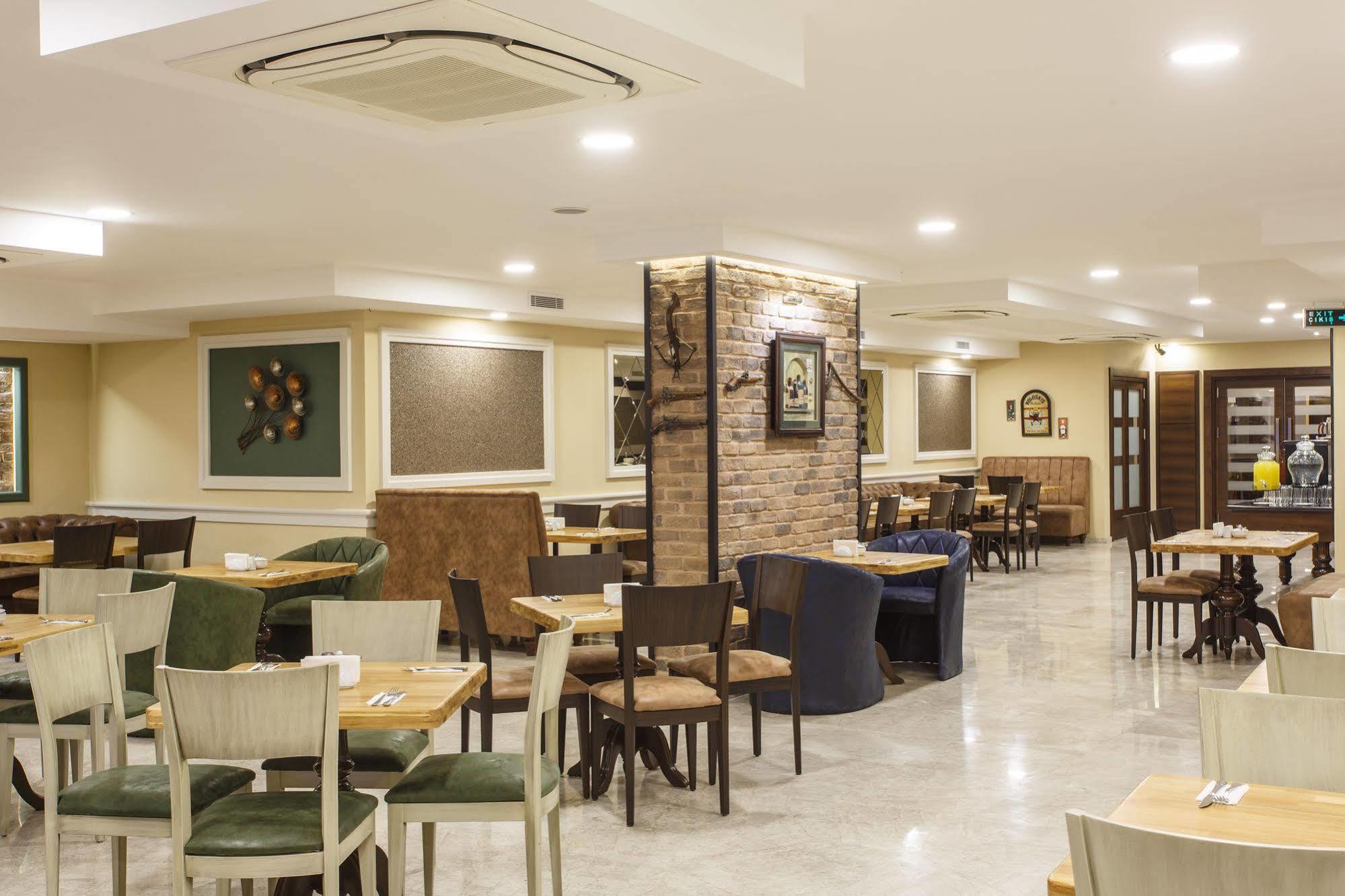 Antroyal Hotel Antalya Extérieur photo