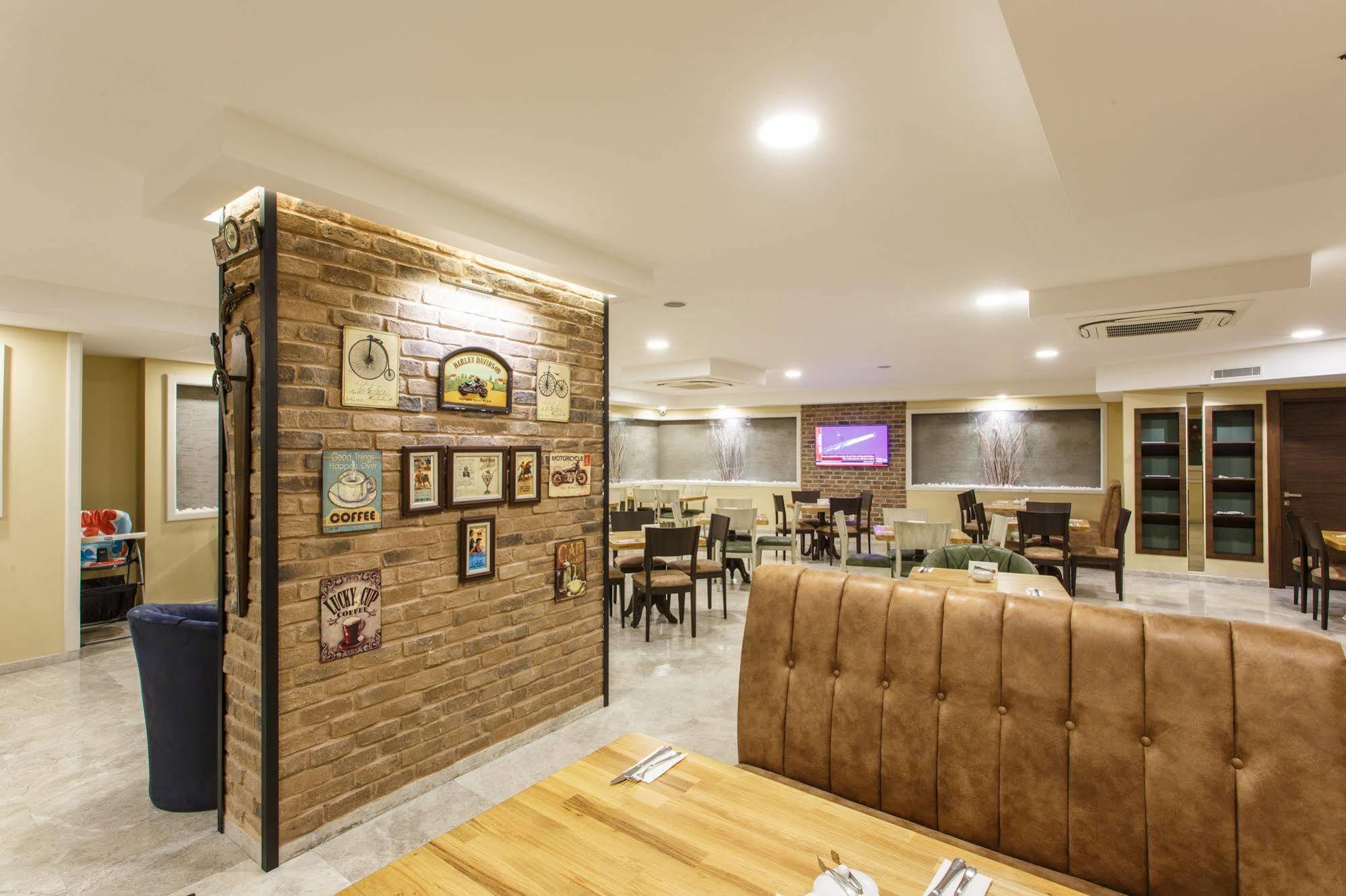 Antroyal Hotel Antalya Extérieur photo