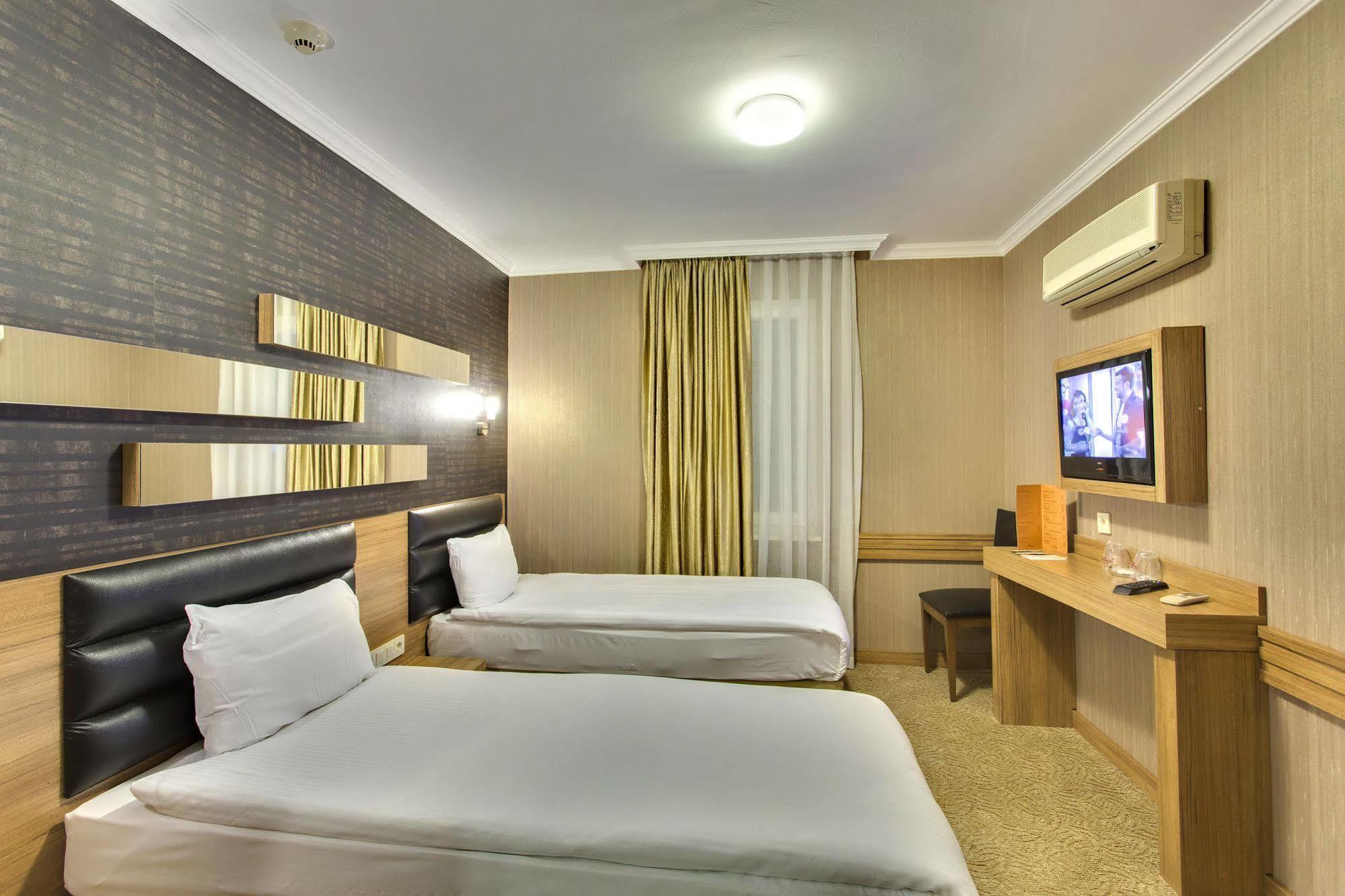 Antroyal Hotel Antalya Extérieur photo